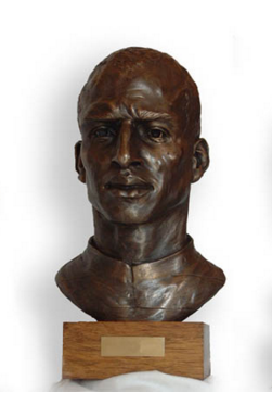 bust sculpture of Henrick Laarson